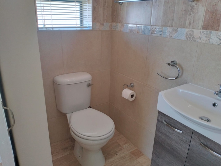 2 Bedroom Property for Sale in Reebok Western Cape